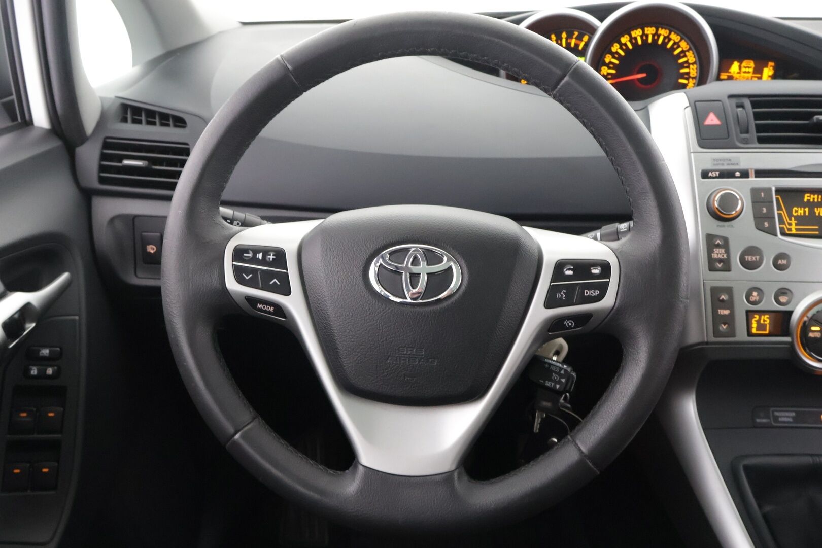 Toyota Verso 2011 1,8 Valvematic Sol Edition 5p - * Suomi-auto / Koukku / Panoraama / Tutka /  Lohko / Vakkari / Pienet kilometrit * 