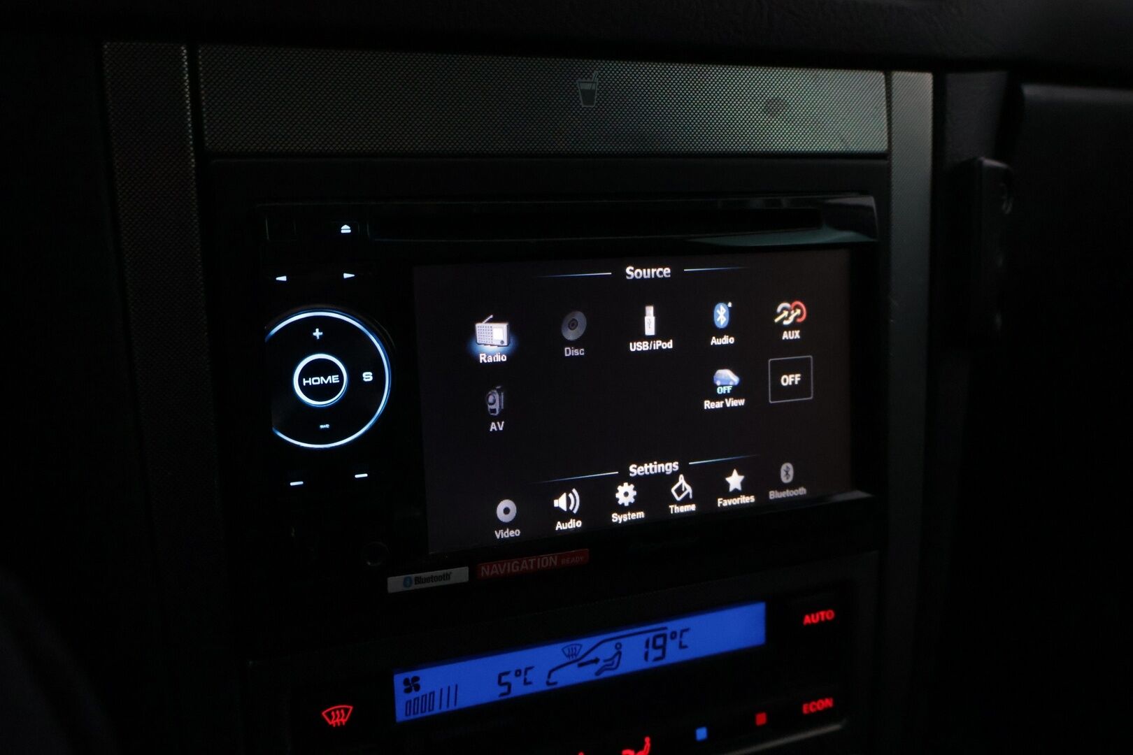 Volkswagen Golf 2003 1,9 - YritysOutlet - Myydään vain yrityksille - Vetokoukku / Multimedia näyttö / Sporttipenkit / GTI Mittaristo