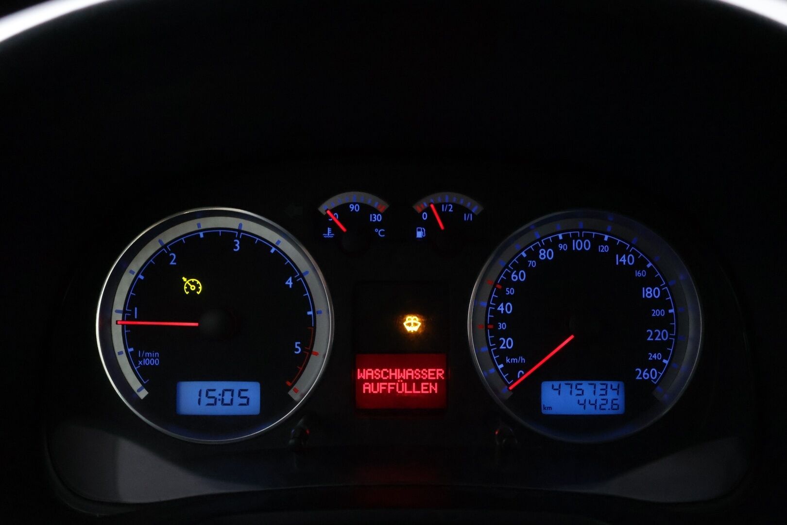 Volkswagen Golf 2003 1,9 - YritysOutlet - Myydään vain yrityksille - Vetokoukku / Multimedia näyttö / Sporttipenkit / GTI Mittaristo