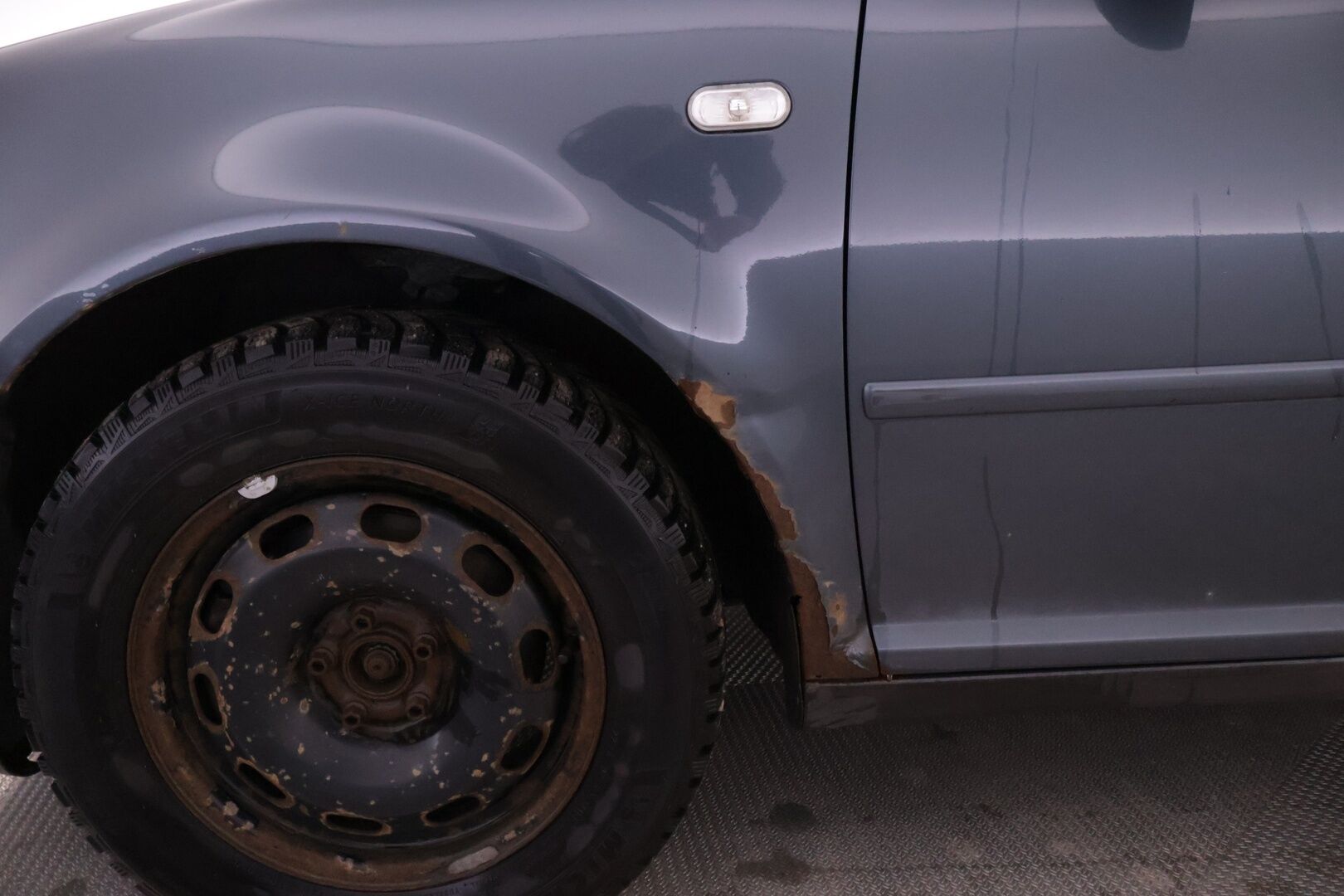 Volkswagen Golf 2003 1,9 - YritysOutlet - Myydään vain yrityksille - Vetokoukku / Multimedia näyttö / Sporttipenkit / GTI Mittaristo