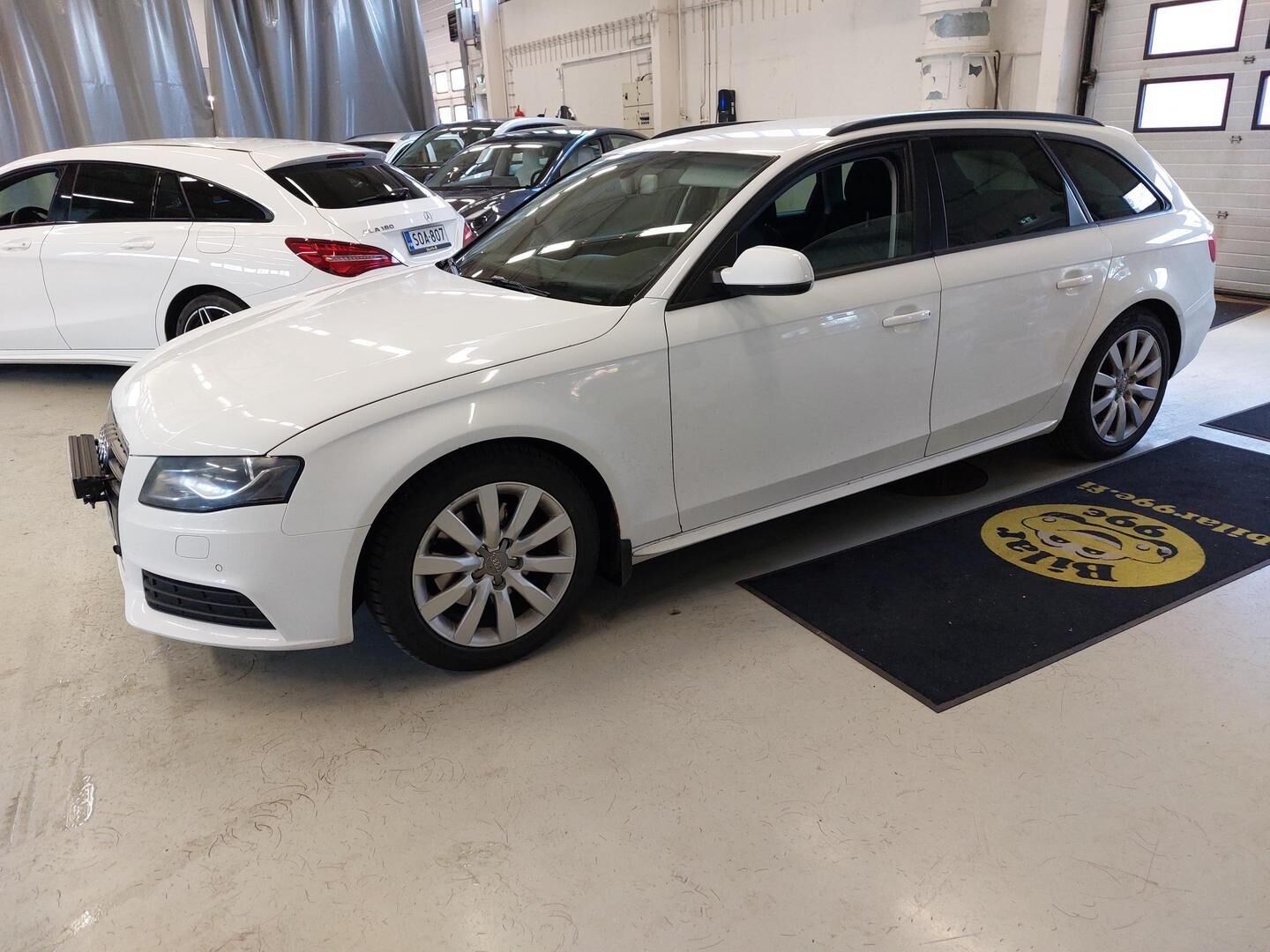 Audi A4 2011 Avant 2,0 TDI DPF quattro Start-Stop Alpine Pro - YritysOutlet - Myydään vain yrityksille
