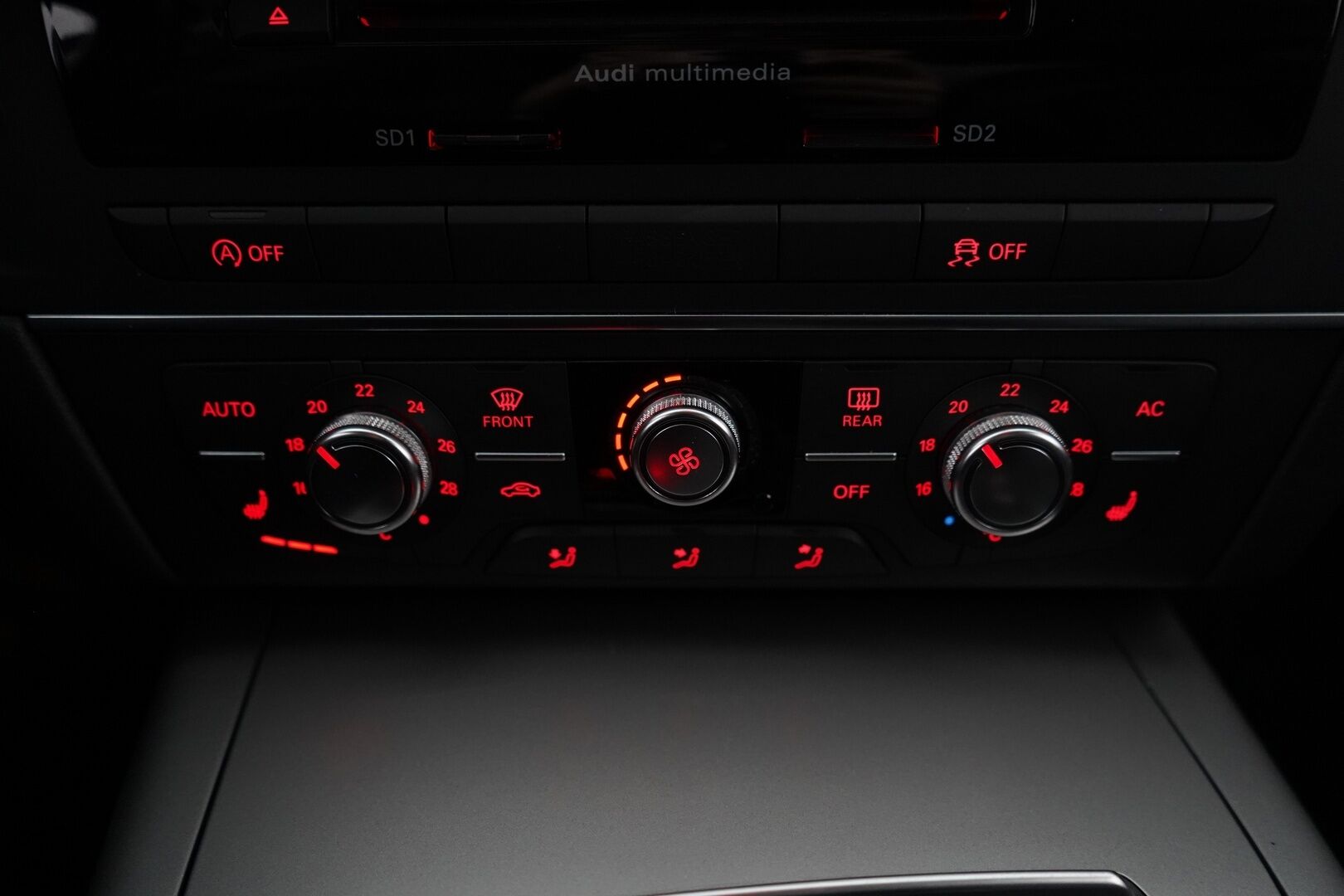 Audi A6 2012 2.0 TDI Sedan Business 130 kW multitronic Start-Stop * Webasto / Vakkari / Penkinlämmittimet / Koukku / Tutkat * - Öljynkulutusremontti tehty! / Jakohihna vaihdettu / Suomi-auto / Myydään juuri huollettuna ja katsastettuna!