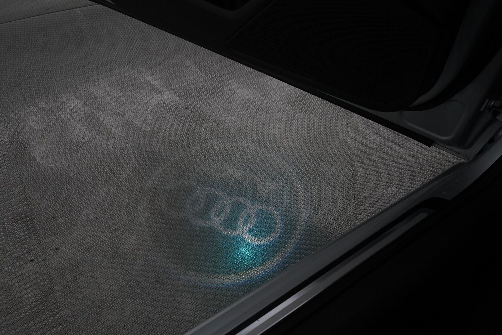 Audi A6 2012 MYYDÄÄN HUUTOKAUPAT.COM - Öljynkulutusremontti tehty! / Jakohihna vaihdettu / Suomi-auto / Myydään juuri huollettuna ja katsastettuna!