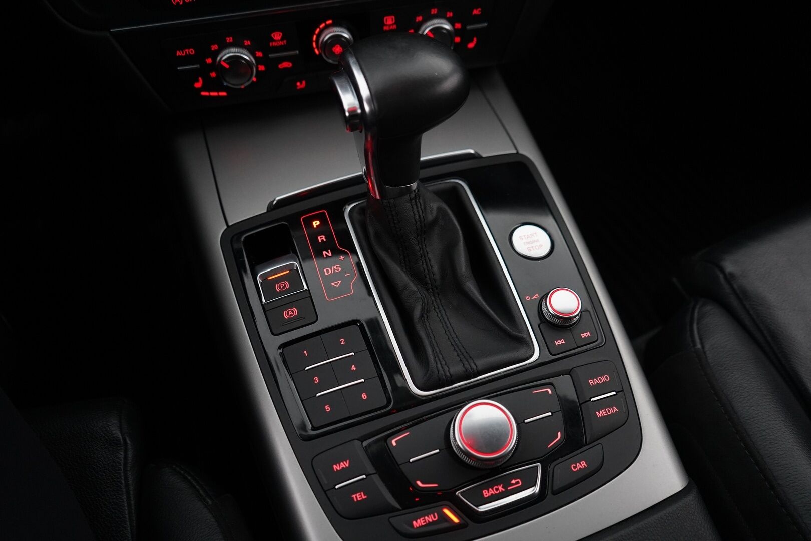 Audi A6 2012 2.0 TDI Sedan Business 130 kW multitronic Start-Stop * Webasto / Vakkari / Penkinlämmittimet / Koukku / Tutkat * - Öljynkulutusremontti tehty! / Jakohihna vaihdettu / Suomi-auto / Myydään juuri huollettuna ja katsastettuna!