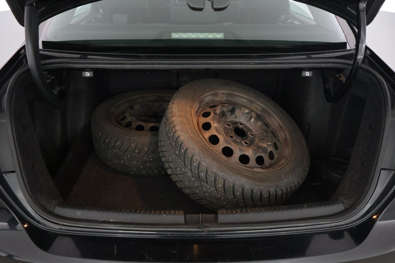 Volkswagen Jetta 2012 *Myydään huutokaupat.com*