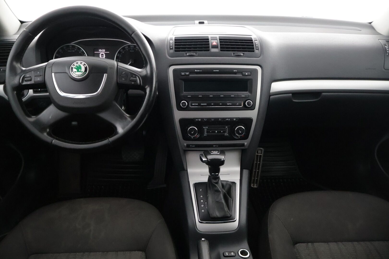 Skoda Octavia 2012 Combi 2,0 TDI 140 4x4 Elegance DSG Autom. *YritysOulet - Myydään vain Yrityksille* - | Suomi-auto | Tutkat | Neliveto | Vetokoukku | 2x renkaat |