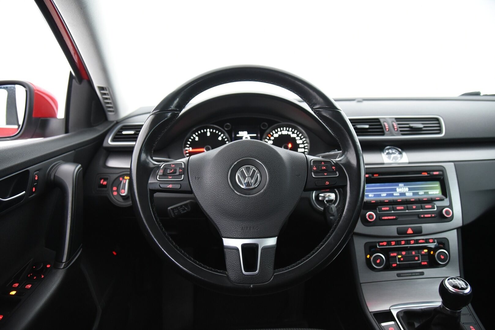 Volkswagen Passat 2012 Comfortline Neliveto 2,0 TDI 103kW ** Suomi-Auto / Webasto / Vetokoukku / Vakionopeudensäädin / Sähköluukku / Xenon ** - Myydään Huutokaupat.comissa!
