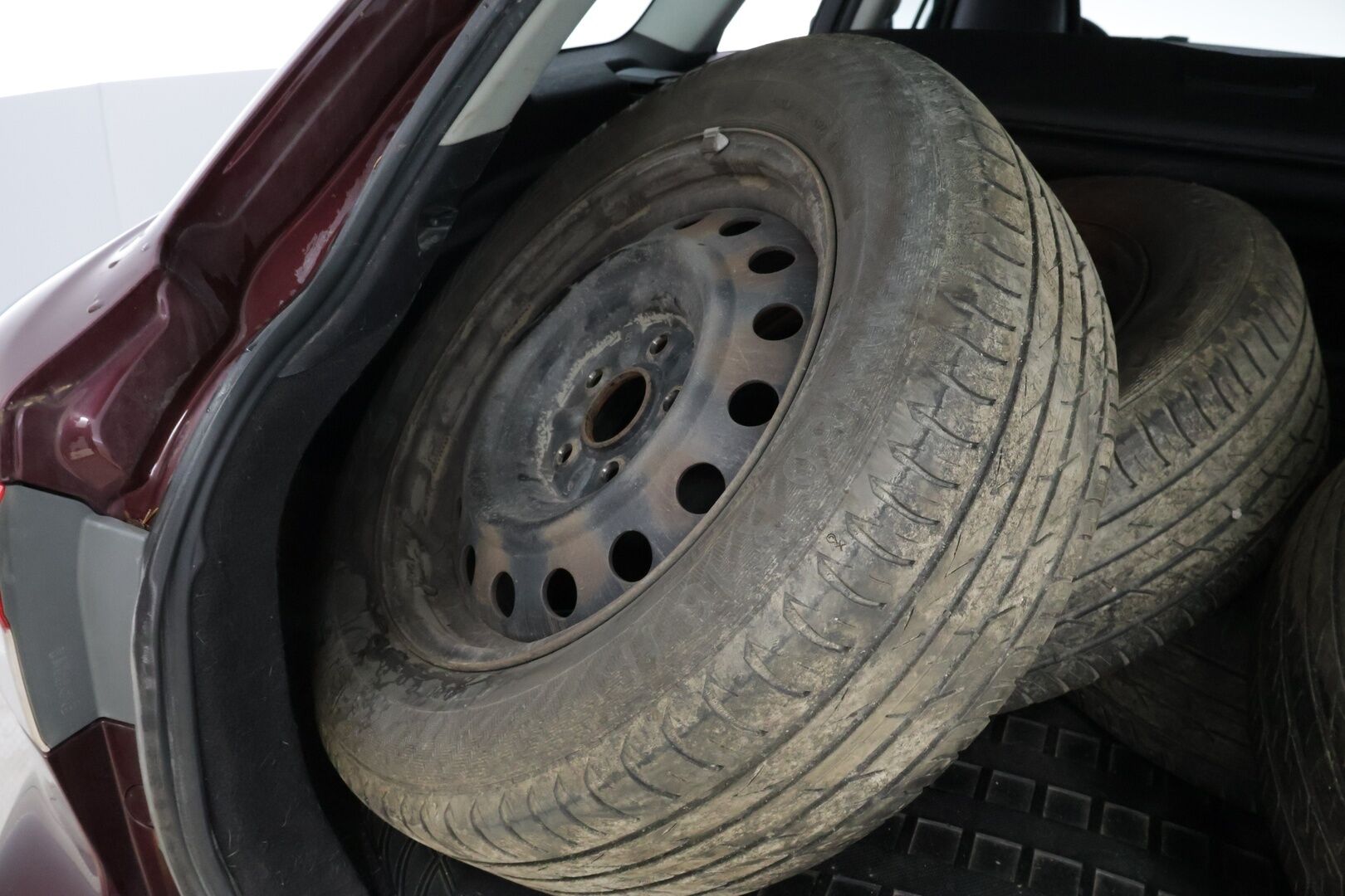 Toyota Avensis 2012 1,8 Valvematic Linea Sol Wagon - YritysOutlet - Myydään vain yrityksille - - YritysOutlet - Myydään vain yrityksille