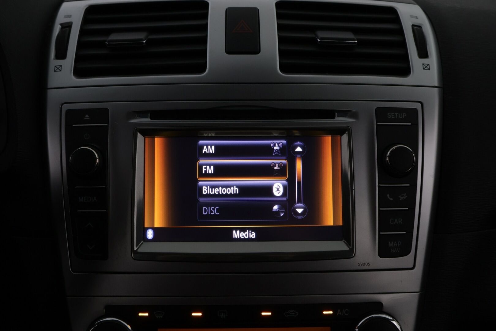 Toyota Avensis 2012 1,8 Valvematic Linea Sol Wagon - YritysOutlet - Myydään vain yrityksille - - YritysOutlet - Myydään vain yrityksille