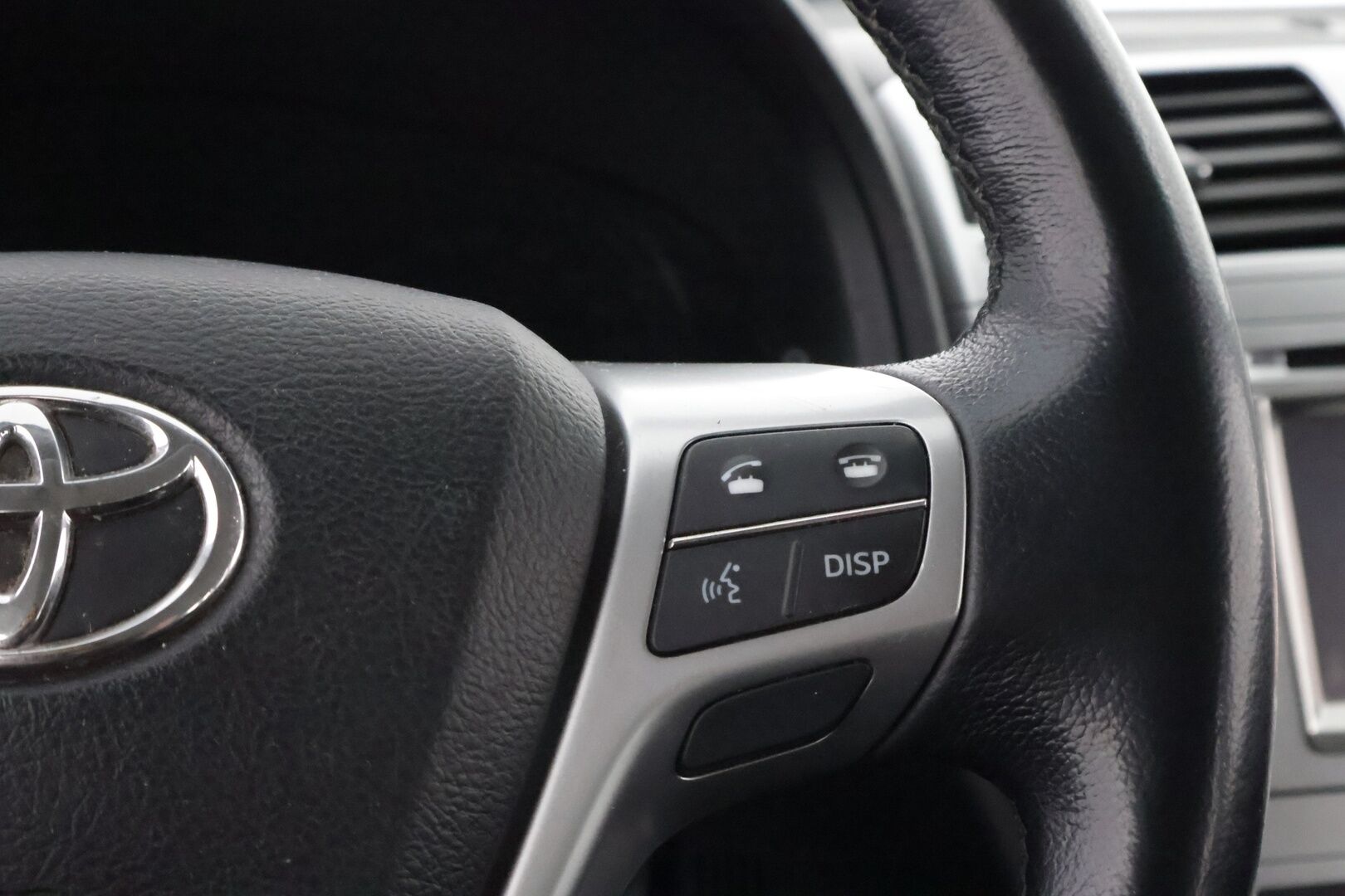 Toyota Avensis 2012 1,8 Valvematic Linea Sol Wagon - YritysOutlet - Myydään vain yrityksille - - YritysOutlet - Myydään vain yrityksille