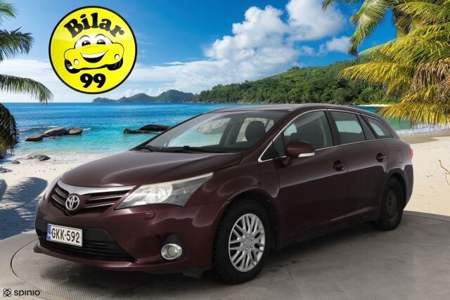 Toyota Avensis 2012