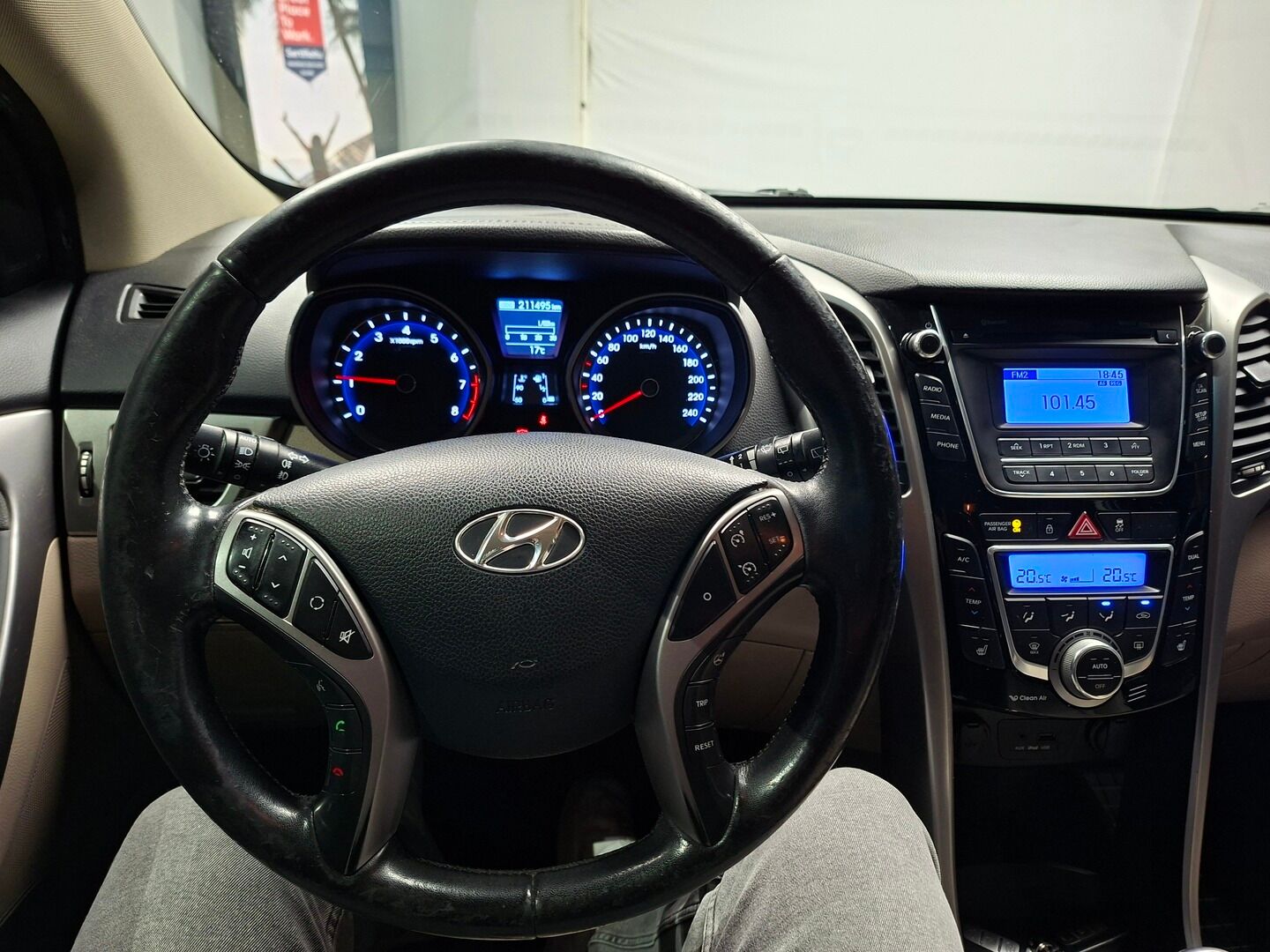 Hyundai i30 Wagon 2013 1,6 GDI 6MT ISG Style - Suomiauto | Sähkösäätöiset nahkapenkit | Lohko+sis | P.tutkat | 2x renkaat & vanteet | Juuri saapunut! - KORKO VAIN 3,99 %