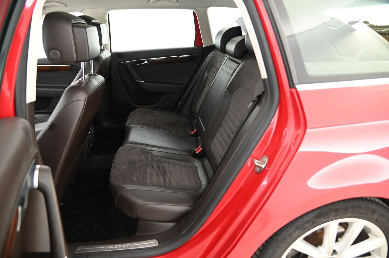 Volkswagen Passat 2012 Variant Highline 1,4 TSI MultiFuel 118 kW (160 hv) DSG *Vetokoukku / Suomi-auto / Vakkari / Huoltokirja* - Taloudellinen perhefarkku!