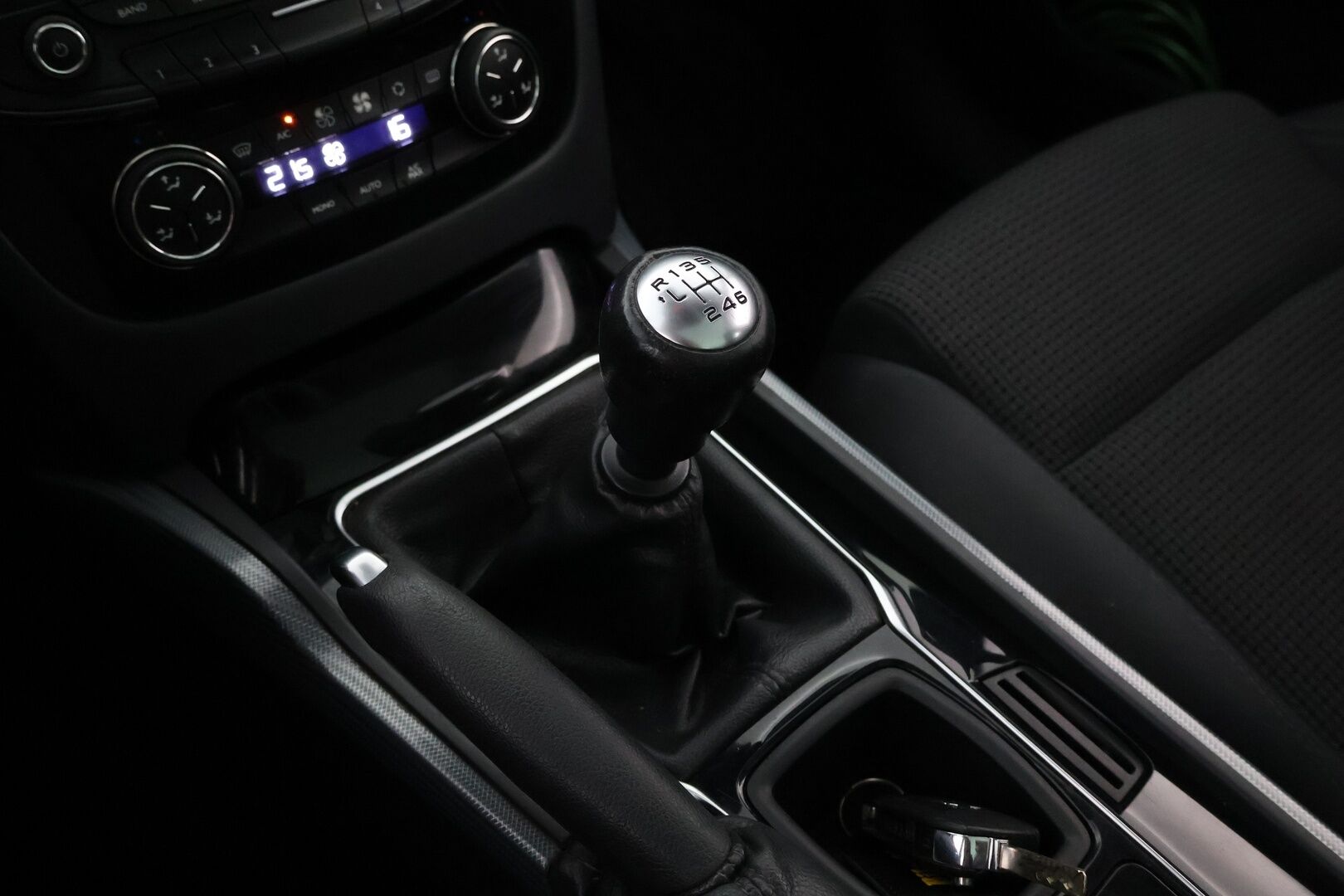 Peugeot 508 2013 SW Active THP 156 - YritysOutlet - Myydään vain yrityksille - - YritysOutlet - Myydään vain yrityksille