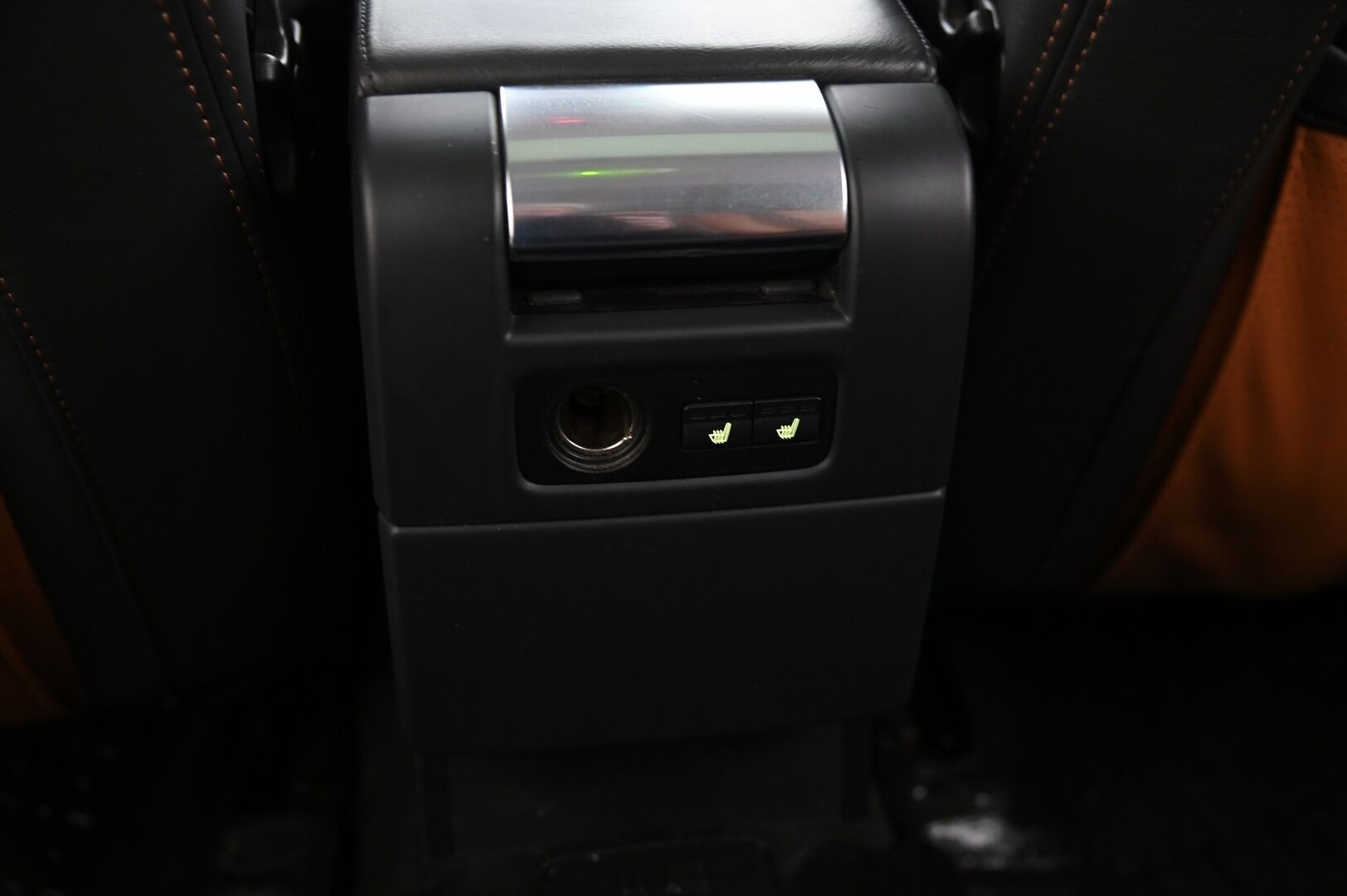 Volvo XC70 2013 D5 AWD Summum aut *ACC / Webasto / Ilmastoidut erikoisnahat /  Kattoluukku / Koukku / VOC / Blis* - Muistipenkki / Navi / BT / Sähkökontti / Penkinlämmitys edessä & takana / Takanäytöt / Premium Sound / 2x alut & renkaat / Hihna tehty 2024 - HULLUT AVAJAISHULINAT KORKOTARJOUS 3,29 %