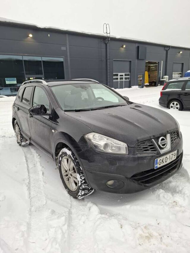 Nissan Qashqai+2 2012