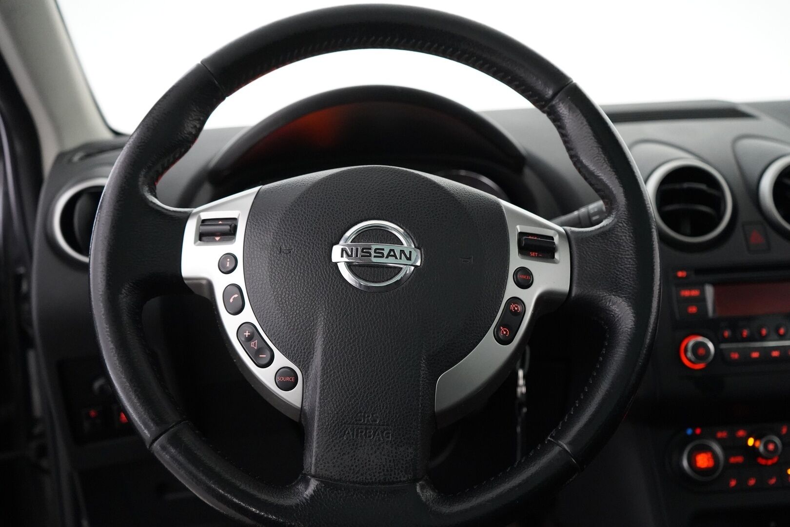 Nissan Qashqai+2 2012 1,6L Stop / Start System Acenta 2WD 5M/T *YritysOutlet - Myydään vain yrityksille* - Suomi-auto / Katsastus 11.26 / Kahdet renkaat / 7-Paikkainen