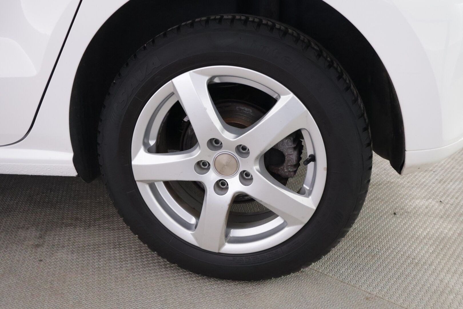 Volkswagen Polo 2012 Comfortline 1,2 TSI 66 kW (90 hv) BlueMotion Technology *Suomi-auto / Lohkolämmitin sisäpistokkeella / Jakoketju vaihdettu* - *2x Renkaat & Vanteet / Kattava huoltohistoria / Juuri huollettu*