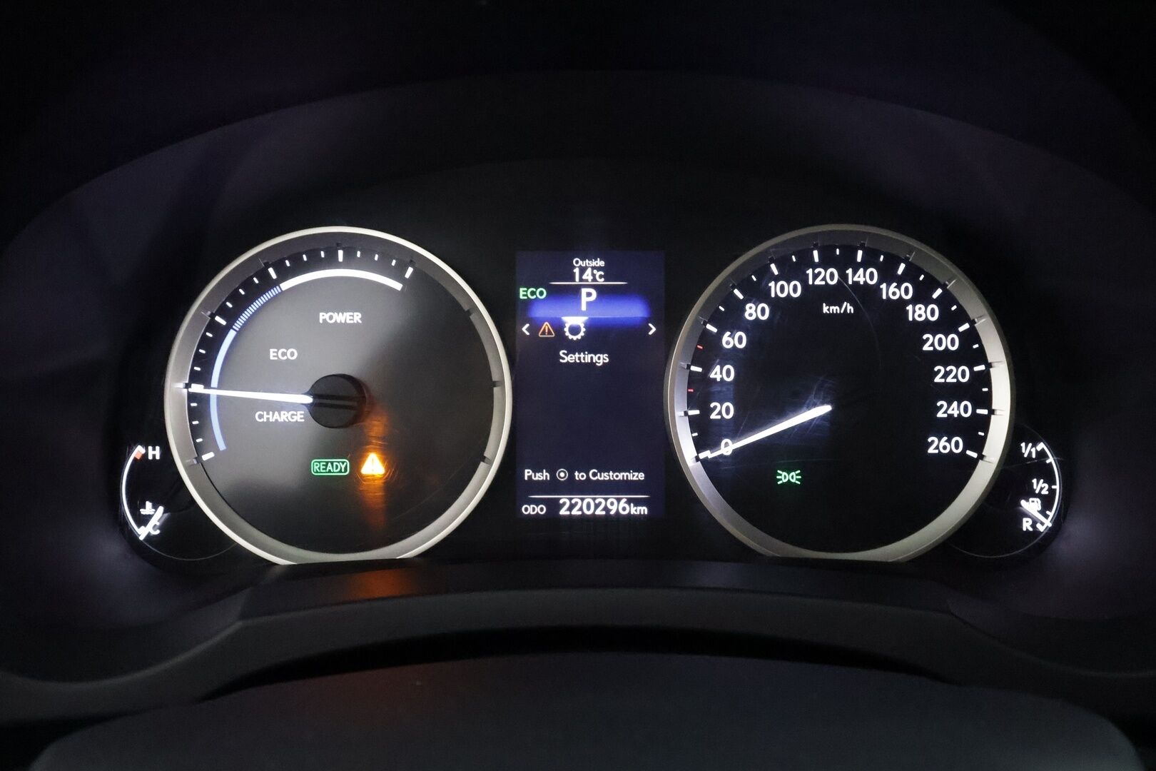 Lexus IS 2014 300h Executive - Suomiauto | Adapt.Vakkari | Merkkihuollot | Peruutuskamera | Navi | KeylessGo | Lohko&Sisäpistoke | Näyttävä | Juuri tullut Tampereelle!