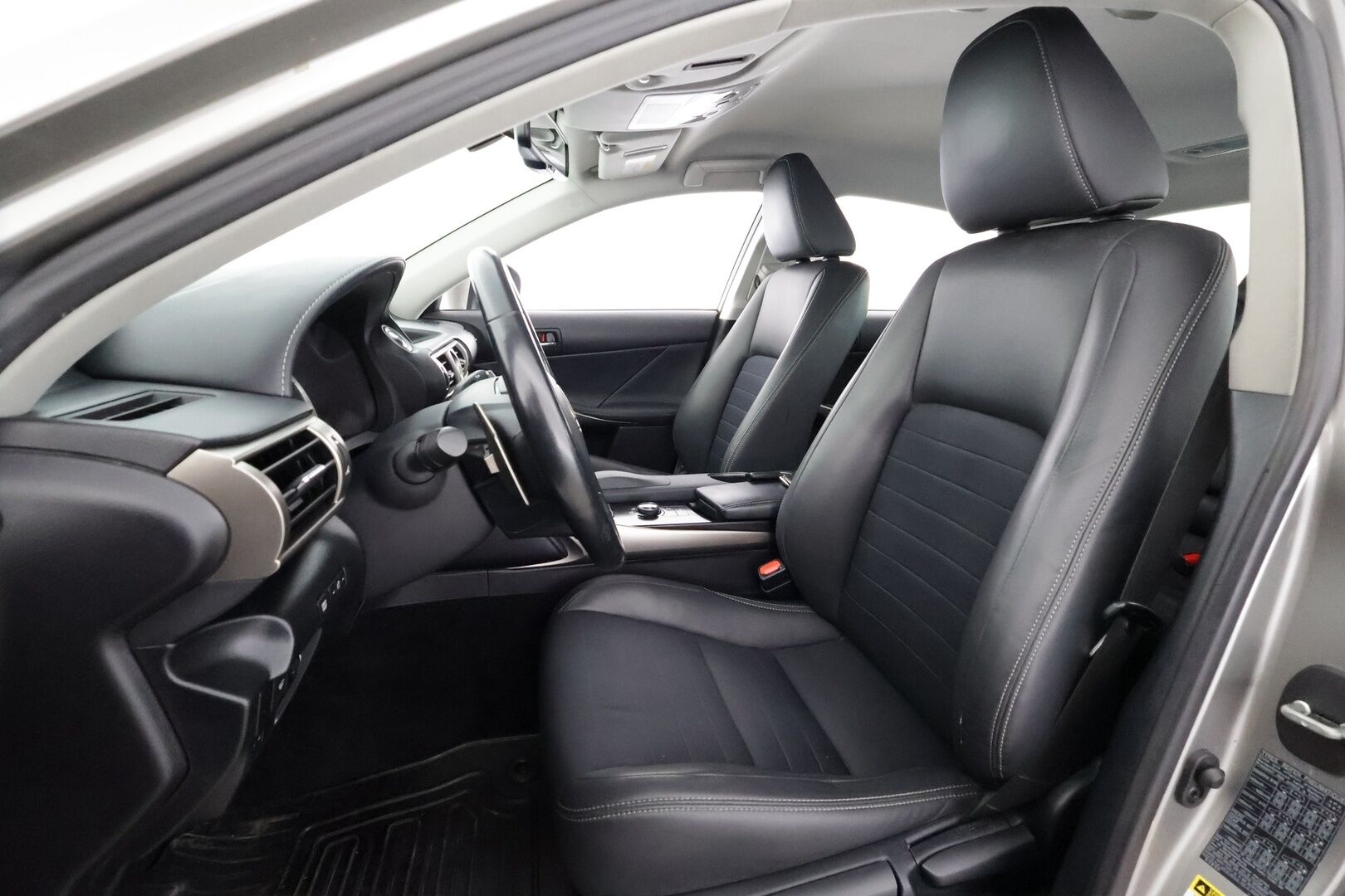 Lexus IS 2014 300h Executive - Suomiauto | Adapt.Vakkari | Merkkihuollot | Peruutuskamera | Navi | KeylessGo | Lohko&Sisäpistoke | Näyttävä | Juuri tullut Tampereelle!