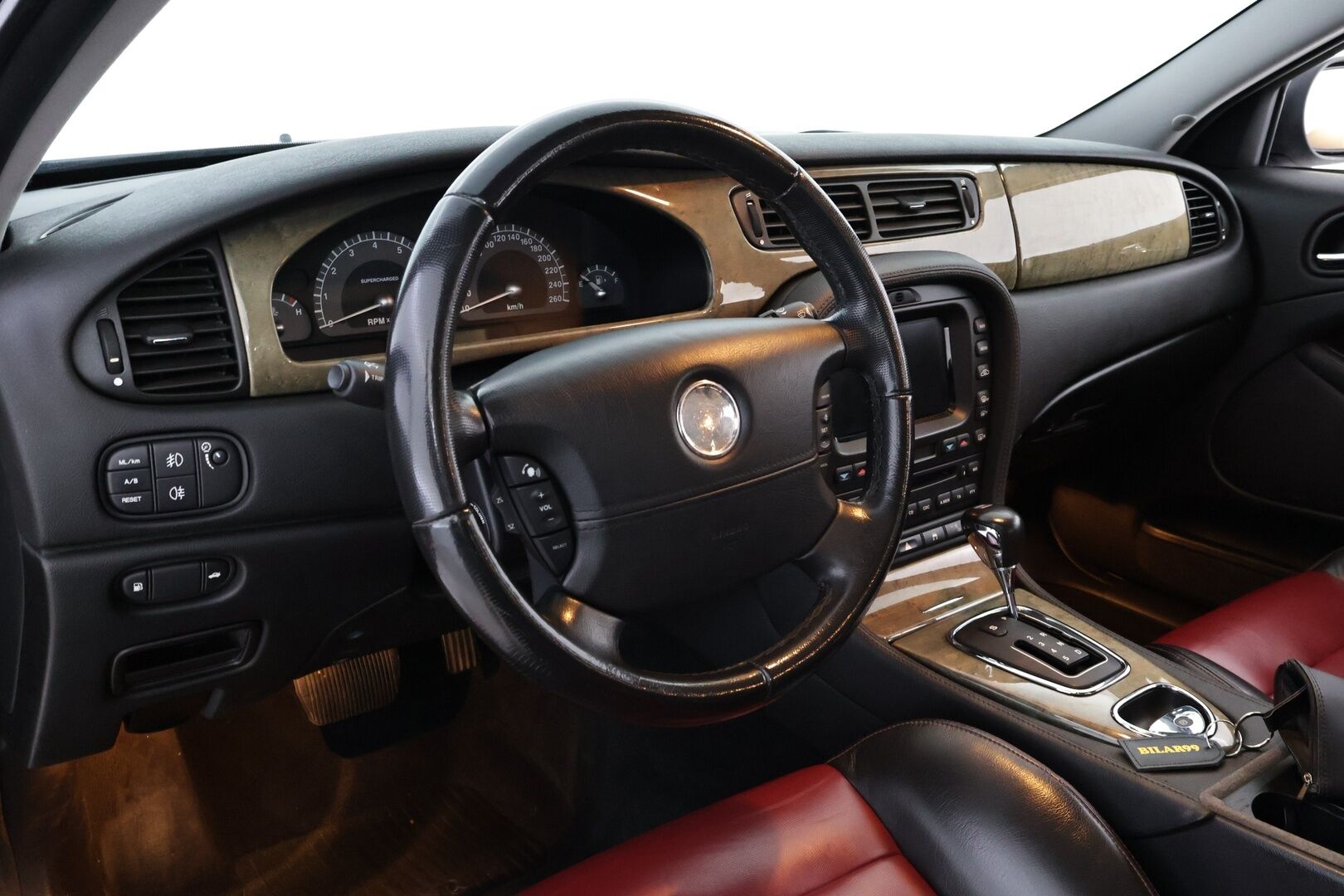 Jaguar S-Type 2002 R 4.2 V8 Supercharged - YritysOutlet - Myydään vain yrityksille - – Tämä auto myydään YritysOutlet -valikoimasta vain yritykselle
