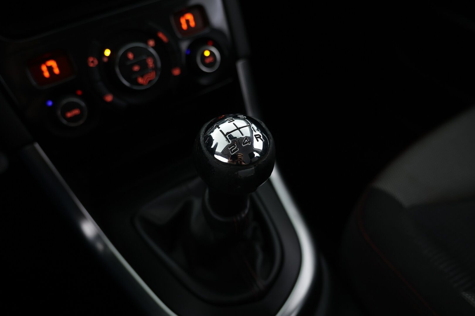 Peugeot 308 2013 SW Style Sportium VTi 120 - Huippu siisti! | Lohko + sisähaara | 2x vanteet | Bluetooth