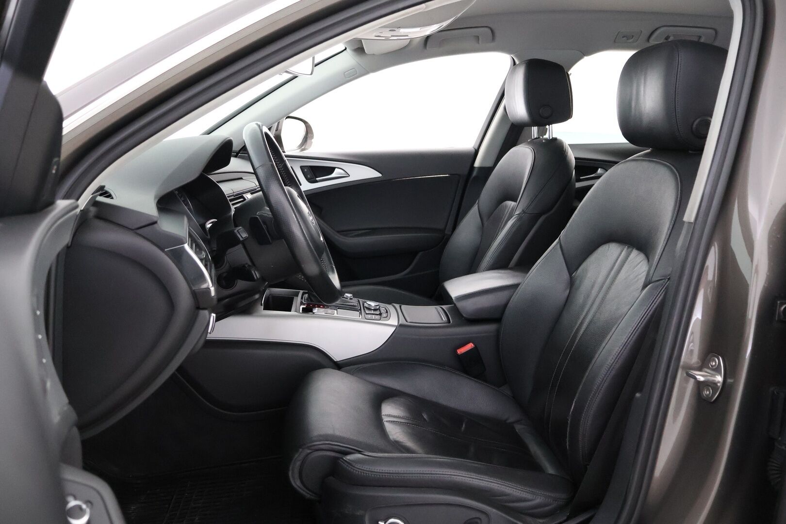 Audi A6 2013 Avant 3,0 V6 TDI Biturbo 230 kW quattro Edition tiptronic - YritysOutlet - Myydään vain yrityksille - – Tämä auto myydään YritysOutlet -valikoimasta vain yritykselle