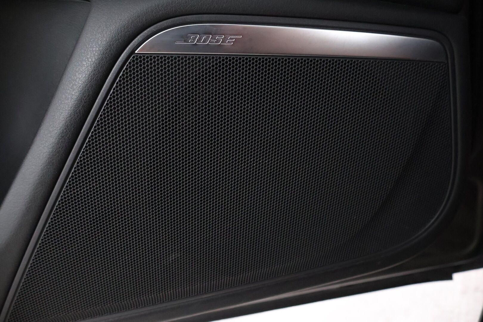 Audi A6 2013 Avant 3,0 V6 TDI Biturbo 230 kW quattro Edition tiptronic - YritysOutlet - Myydään vain yrityksille - – Tämä auto myydään YritysOutlet -valikoimasta vain yritykselle
