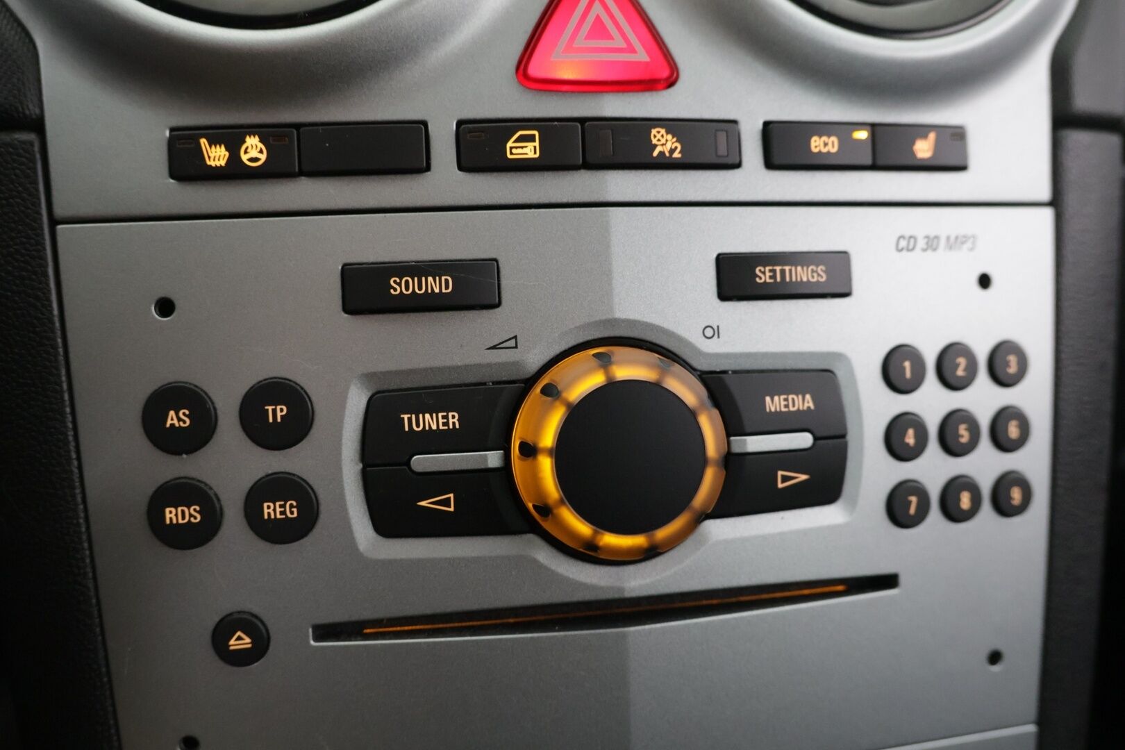 Opel Corsa 2013 5-ov Enjoy 1,2 ecoFLEX - Huutokaupat.com | Lohko + sisä / Vakkari / Ratinlämmitin 