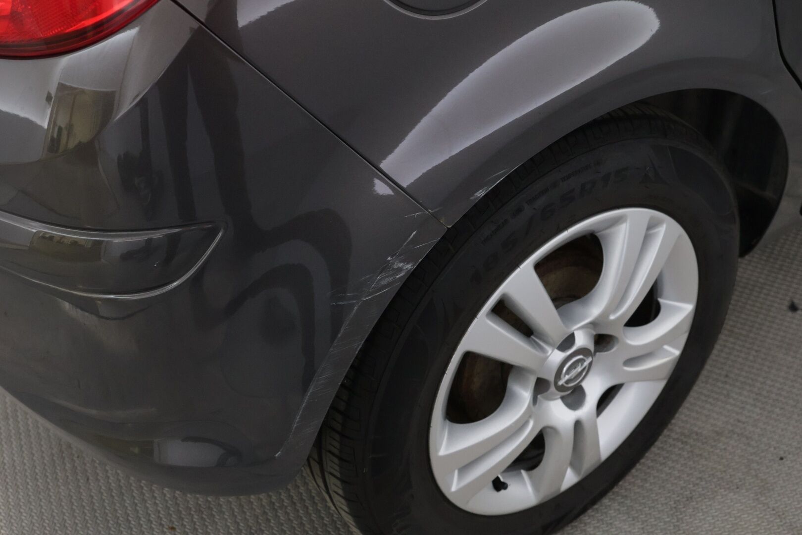 Opel Corsa 2013 5-ov Enjoy 1,2 ecoFLEX - Huutokaupat.com | Lohko + sisä / Vakkari / Ratinlämmitin 