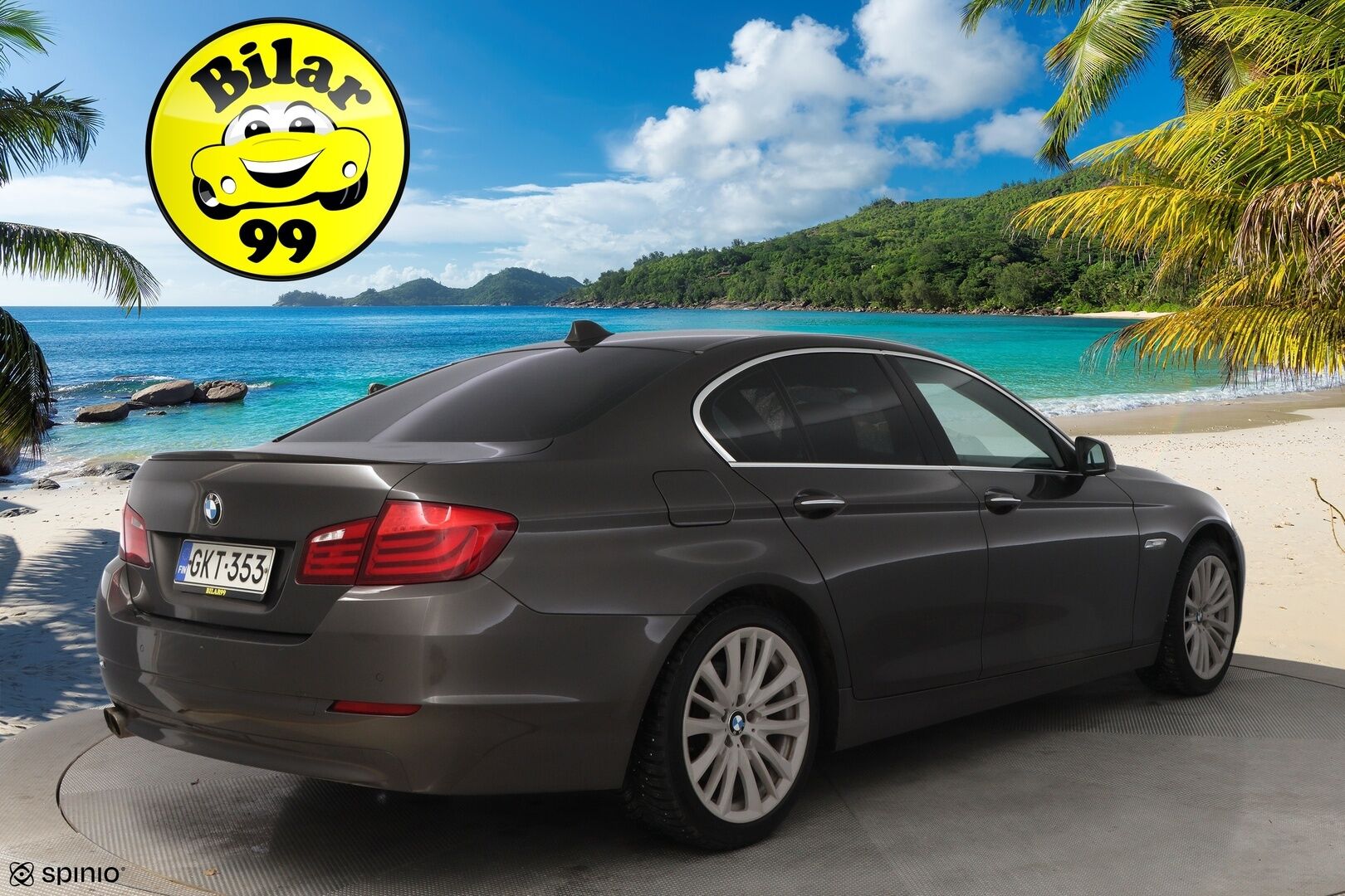 BMW 520 2012 TwinPower Turbo A F10 Sedan Business Automatic Edition* Vaaleat nahat / Professional navi / Lohko&sisäp. / Vakkari  * - Tutkat / M-sport ohjauspyörä / Juuri saapunut! - HULLUT VÄLIPÄIVÄT KORKOTARJOUS 2,49%