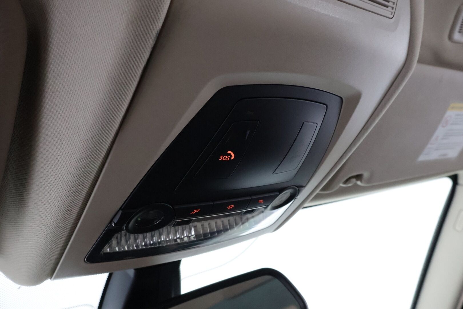 BMW 520 2012 TwinPower Turbo A F10 Sedan Business Automatic Edition* Vaaleat nahat / Professional navi / Lohko&sisäp. / Vakkari  * - Tutkat / M-sport ohjauspyörä / Juuri saapunut! - HULLUT VÄLIPÄIVÄT KORKOTARJOUS 2,49%