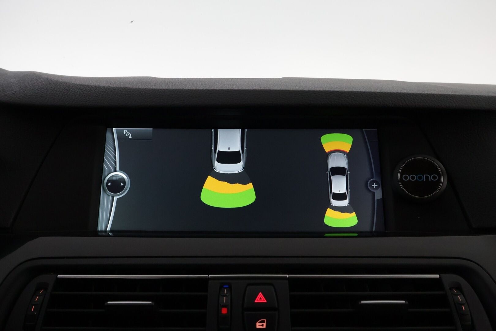 BMW 520 2012 TwinPower Turbo A F10 Sedan Business Automatic Edition* Vaaleat nahat / Professional navi / Lohko&sisäp. / Vakkari  * - Tutkat / M-sport ohjauspyörä / Juuri saapunut! - HULLUT VÄLIPÄIVÄT KORKOTARJOUS 2,49%