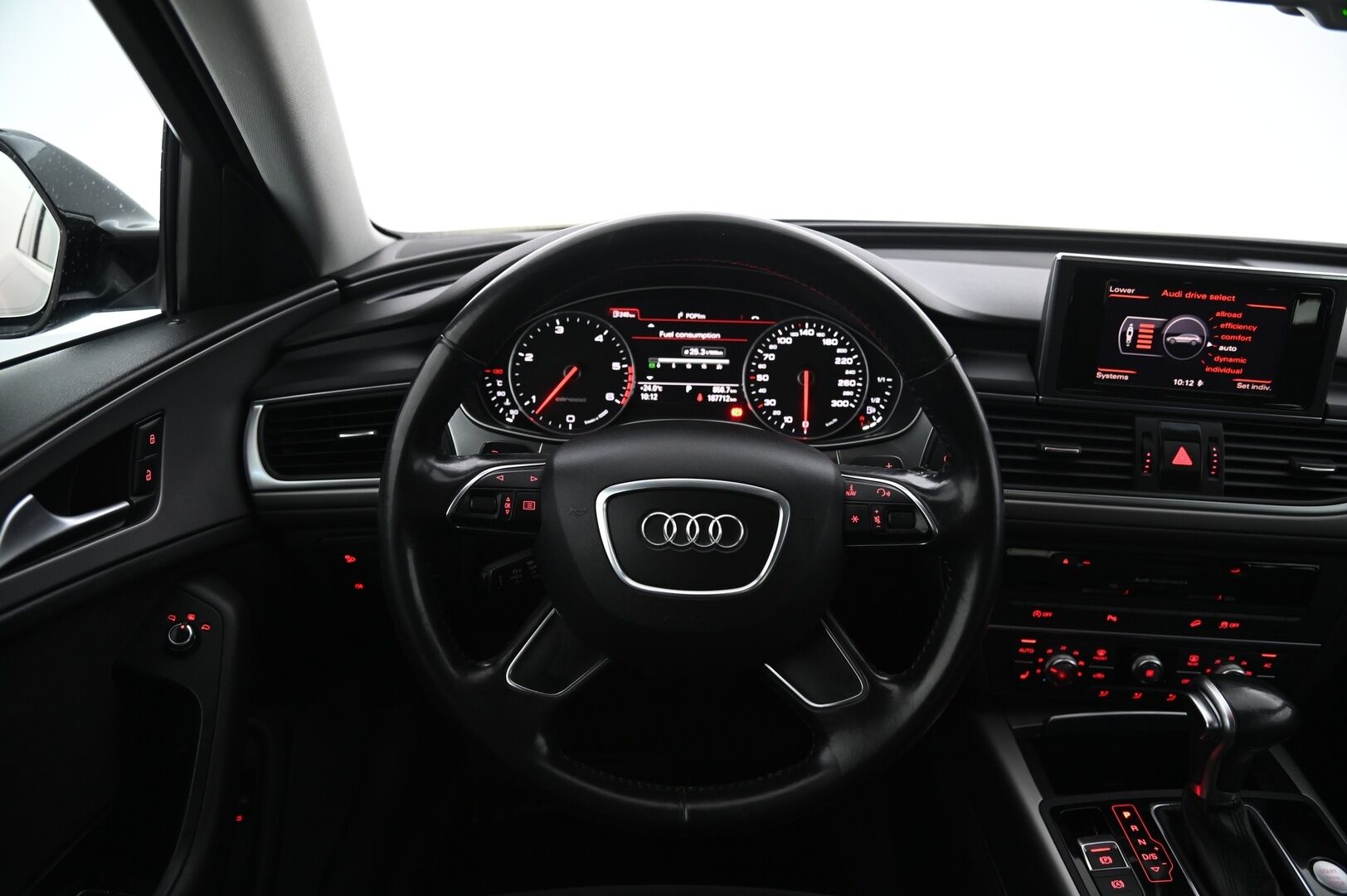 Audi A6 allroad quattro 2013 Business 3,0 V6 TDI Biturbo 230 kW tiptronic *Webasto / Vetokoukku / Sporttipenkit / Nahka-alcantara* - *BITURBO / Ilma-alusta / Suomi-auto*