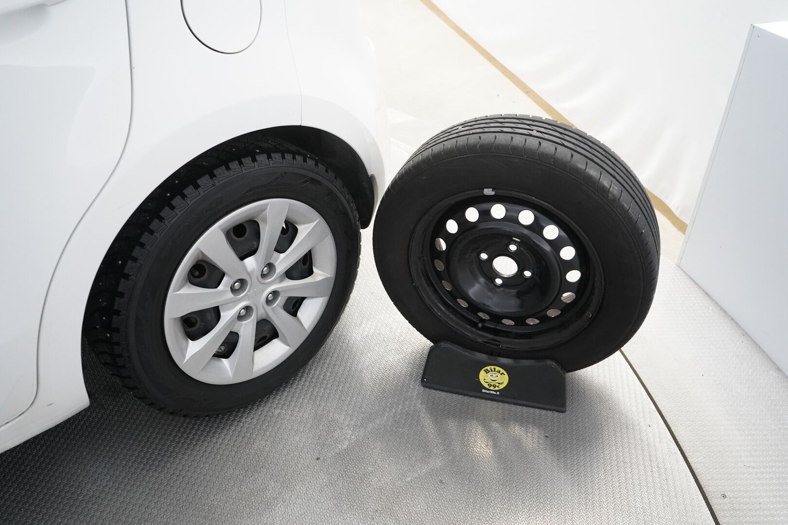 Kia Rio 2014 1,4 ISG EX 5D EcoDynamics *P-Tutka / Lohkolämmitin / Ratinlämmitin* - Suomi-auto / Kahdet hyvät renkaat / Ketju vaihdettu - HULLU BLACKWEEK KORKOTARJOUS 2,49%