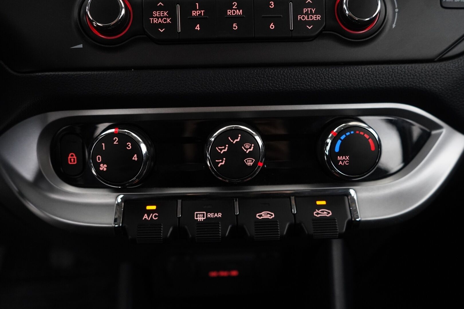 Kia Rio 2014 1,4 ISG EX 5D EcoDynamics *P-Tutka / Lohkolämmitin / Ratinlämmitin* - Suomi-auto / Kahdet hyvät renkaat / Ketju vaihdettu - HULLU BLACKWEEK KORKOTARJOUS 2,49%