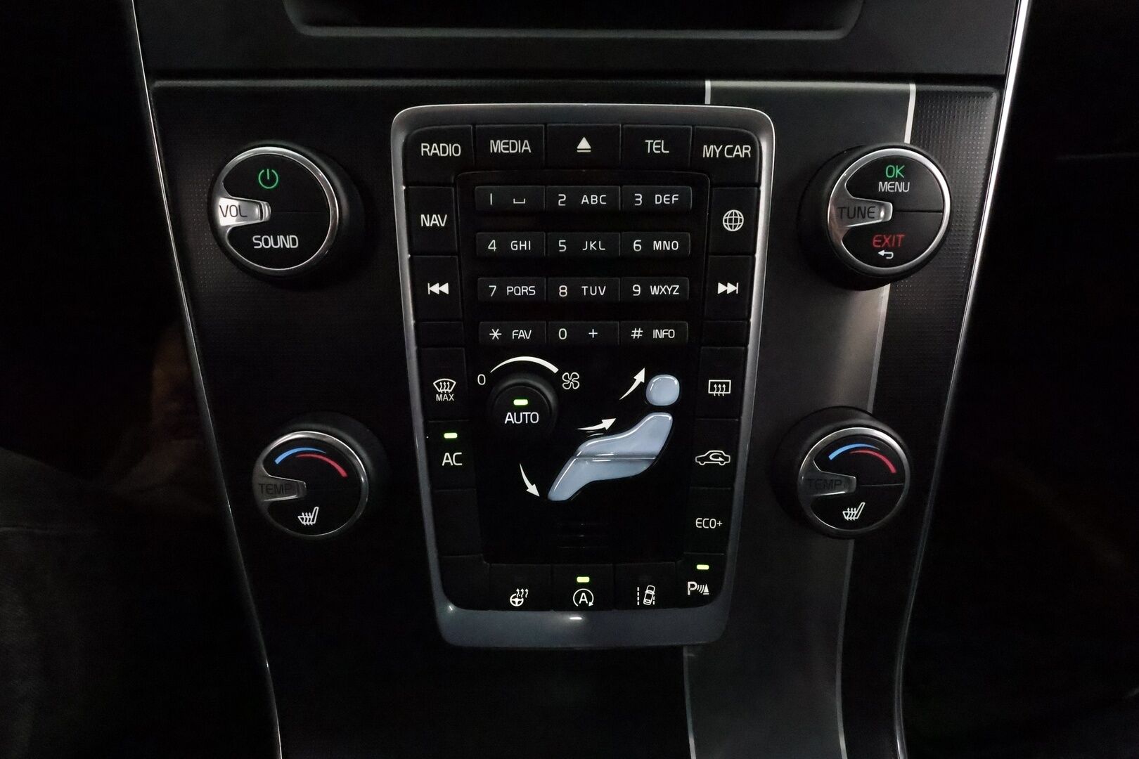 Volvo V60 2014 T5 R-Design aut *ACC / Aktiiv.Bi-Xenon / Koukku / Navi / BLIS / Tutka / Sporttinahat / Lohko* - KATSO HINTA! / Juuri katsastettu! / Suomi-auto / Kahdet OEM vanteet