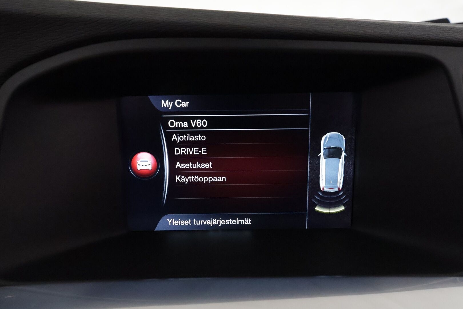 Volvo V60 2014 T5 R-Design aut **ACC / Aktiiv.Bi-Xenon / Koukku / Navi / BLIS / P.tutka / Sporttinahat / Lohkolämmitin** - Suomi-auto / Kahdet renkaat aluvanteilla