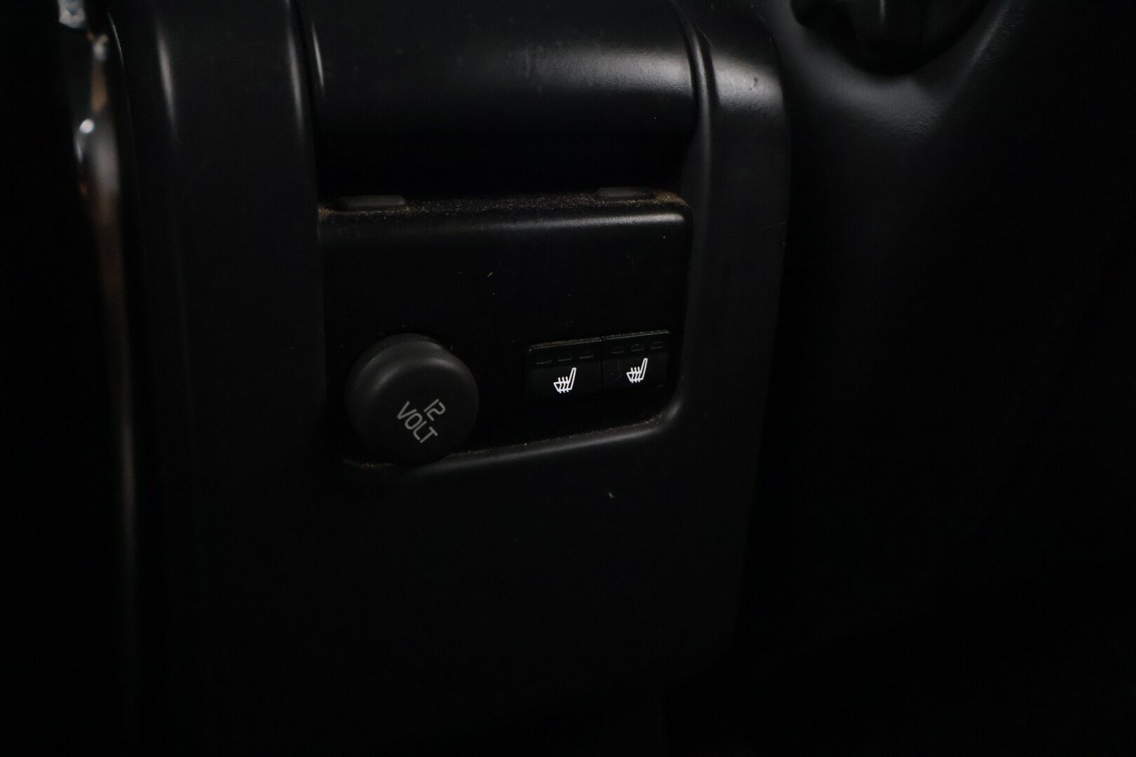 Volvo XC60 2014 D5 AWD Business R-Design aut *Webasto / ACC / BLIS / Digimittaristo / Navi / Koukku / Kaistavahti* - Suomi-auto / 2 renkaat / Hyvin huollettu* - HULLUT JOULUT KORKOTARJOUS 2,49% 