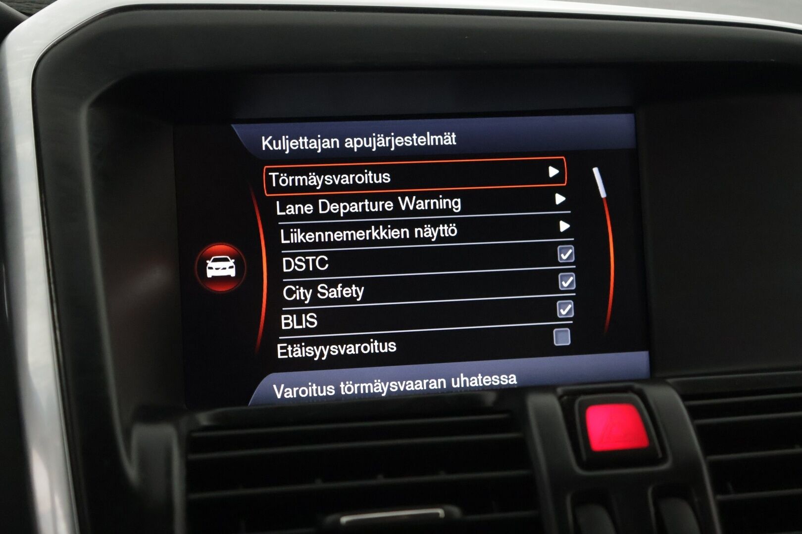 Volvo XC60 2014 D5 AWD Business R-Design aut *Webasto / ACC / BLIS / Digimittaristo / Navi / Koukku / Kaistavahti* - Suomi-auto / 2 renkaat / Hyvin huollettu* - HULLUT JOULUT KORKOTARJOUS 2,49% 