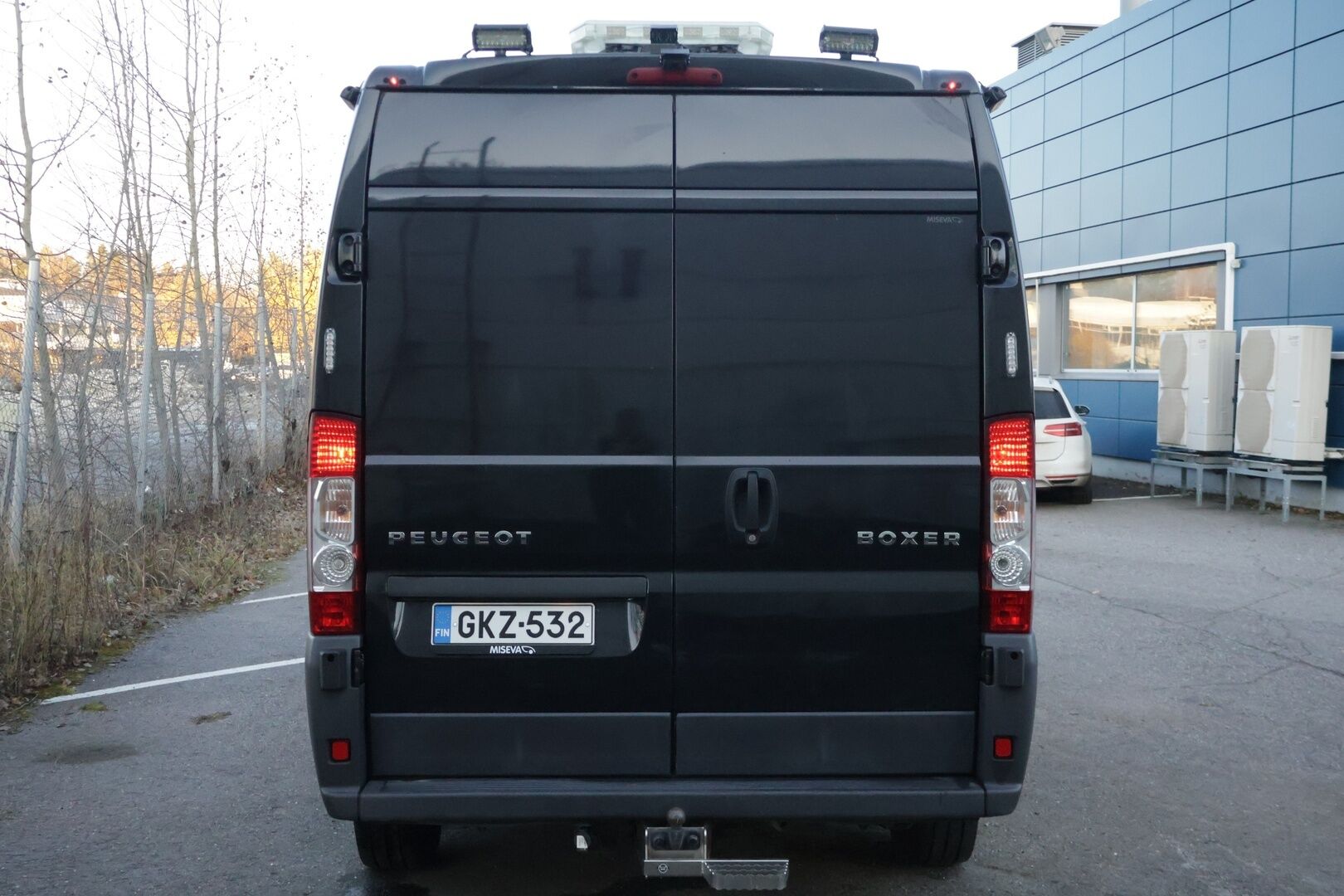 Peugeot Boxer 2014 335 L3H2 HDi 150 FAP - | Matkailuauto | 2x Webasto | Nukkumapaikat 3:lle | Jääkappi | Mikro | Televisio | Wc | Vetokoukku | Ulkovalopaketti | - KORKO VAIN 3,99 %