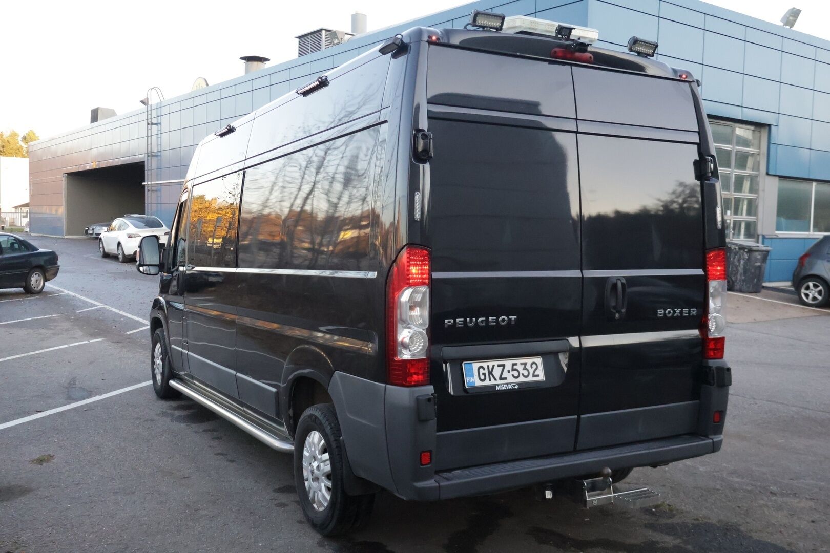 Peugeot Boxer 2014 335 L3H2 HDi 150 FAP - | Matkailuauto | 2x Webasto | Nukkumapaikat 3:lle | Jääkappi | Mikro | Televisio | Wc | Vetokoukku | Ulkovalopaketti | - KORKO VAIN 3,99 %