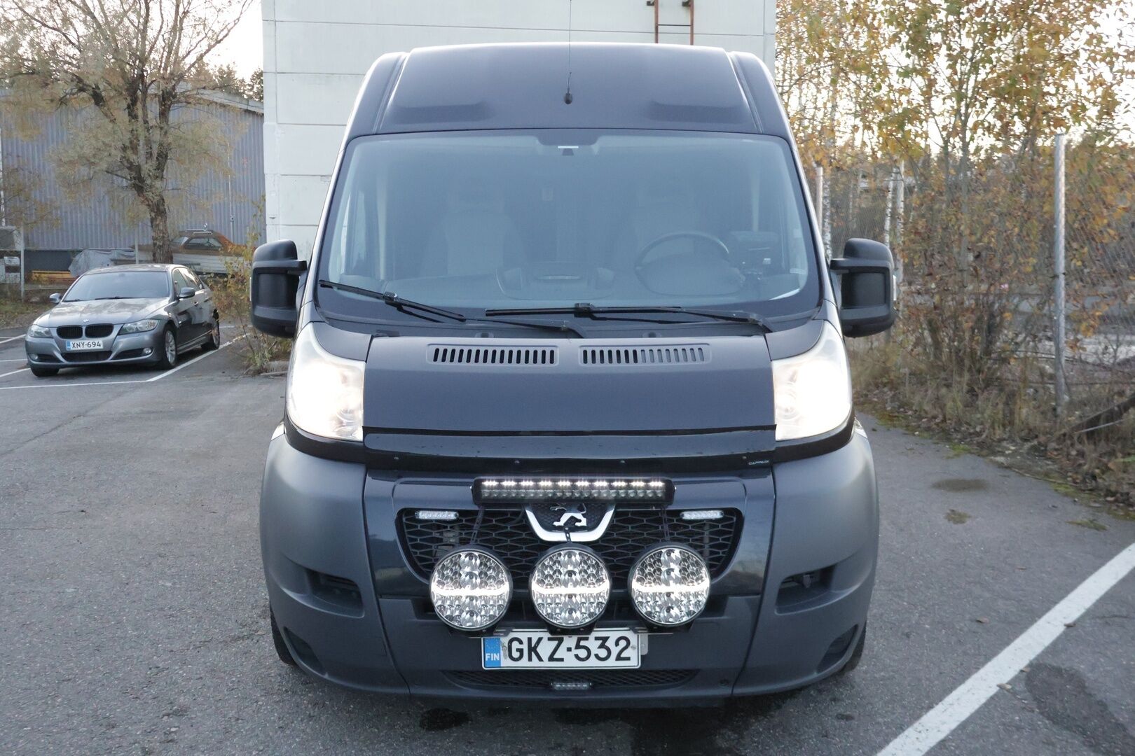 Peugeot Boxer 2014 335 L3H2 HDi 150 FAP - | Matkailuauto | 2x Webasto | Nukkumapaikat 3:lle | Jääkappi | Mikro | Televisio | Wc | Vetokoukku | Ulkovalopaketti | - KORKO VAIN 3,99 %