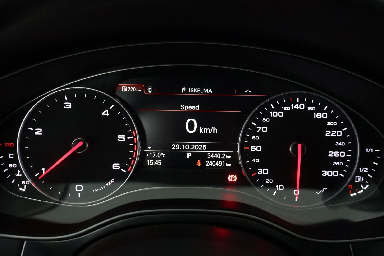 Audi A6 2014 Avant Business Plus Edition 2,0 TDI 130 kW multitronic Start-Stop *ACC / Webasto / Koukku / BLIS / Bi-Xenon* - Kattava huoltohistoria / Hyvin pidetty