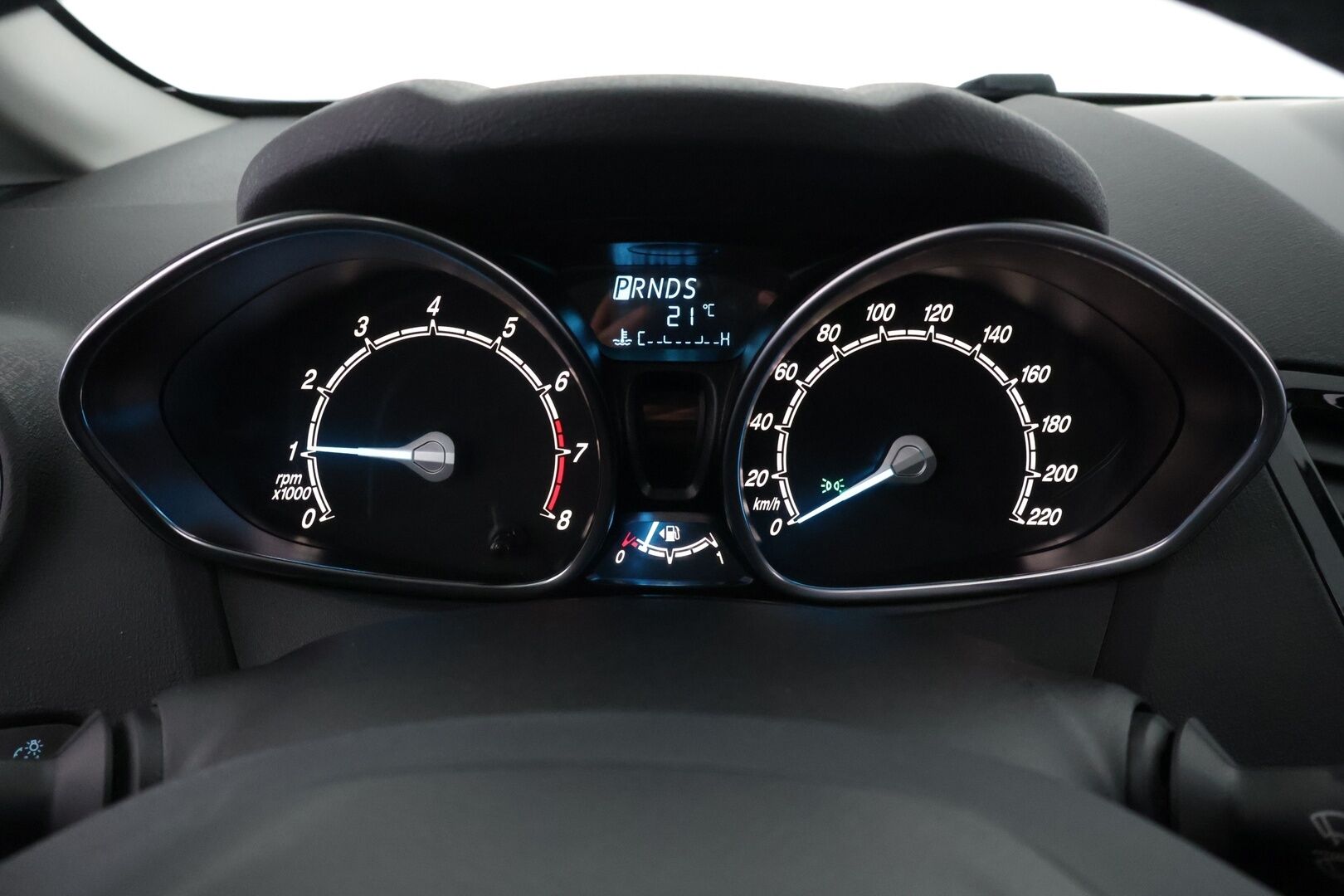 Ford Fiesta 2014 1,0 EcoBoost 100hv PowerShift Titanium A6 5-ovinen - Suomi-auto/ Lohko/ Vakkari/ 2x renkaat