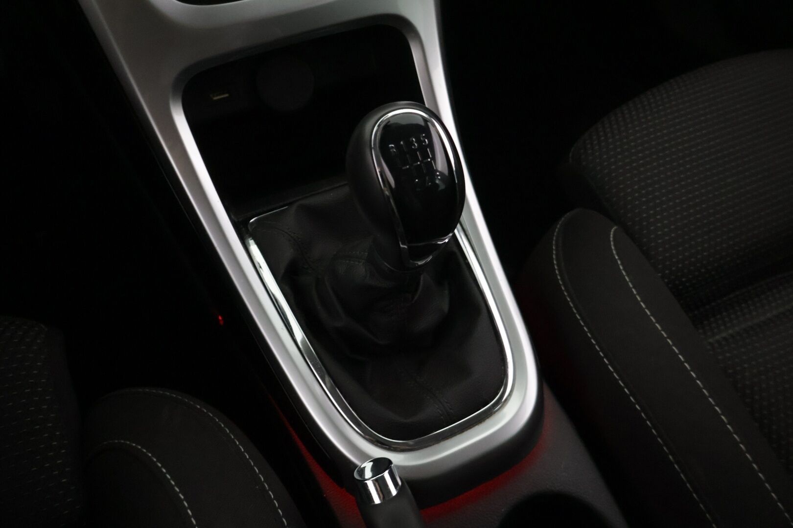 Opel Astra 2014 Sports Tourer Sport 1,6 CDTI ecoFLEX Start/Stop 100kW MT6  - YritysOutlet - Myydään vain yrityksille - Webasto, sportpenkit, autom. ilmastointi, 2x renkaat