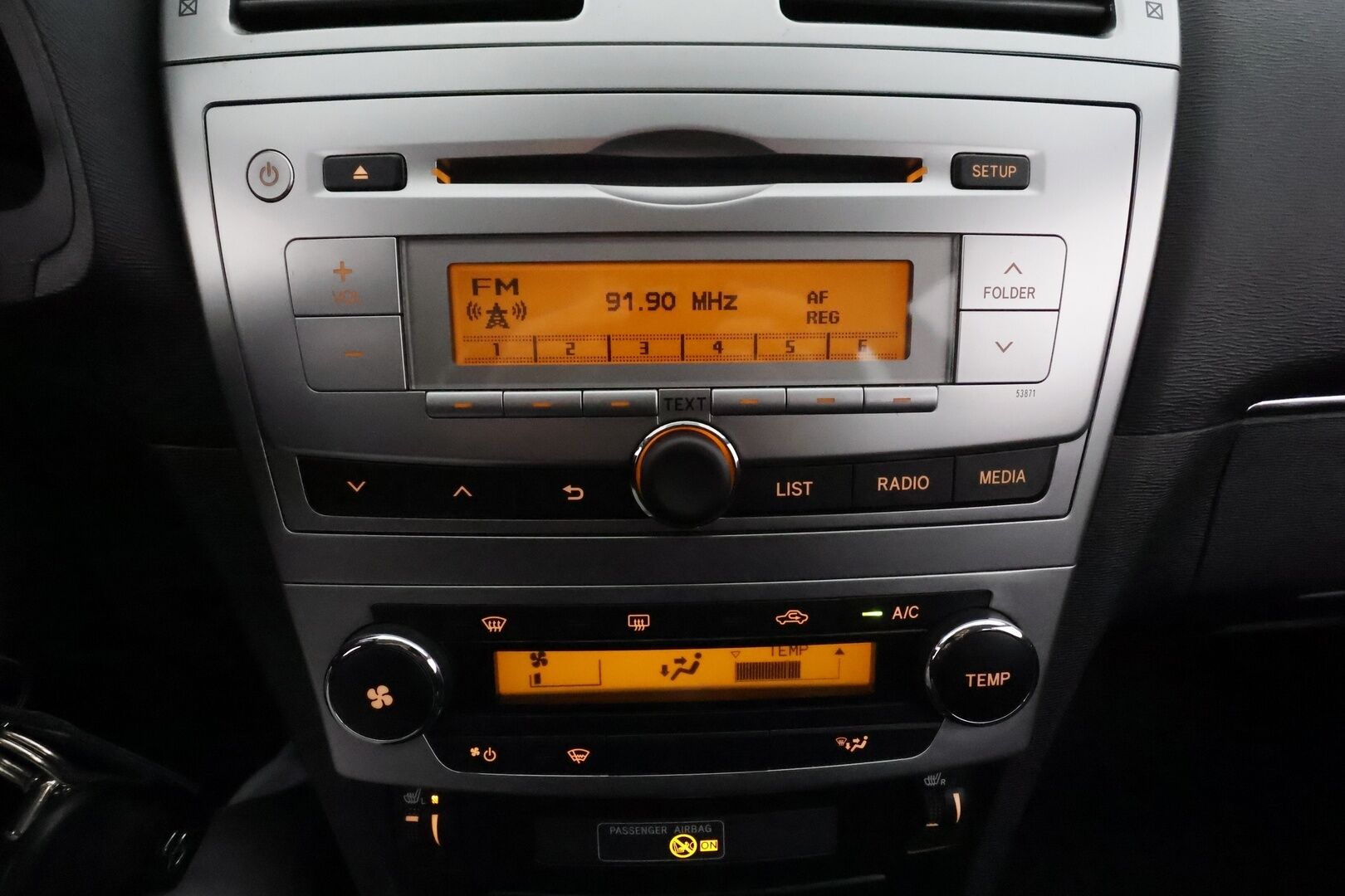 Toyota Avensis 2014 1,6 Valvematic Life Edition Wagon *Suomi-auto / Radio / Ilmastointi / Penkinlämmittimet / 2x Renkaat*