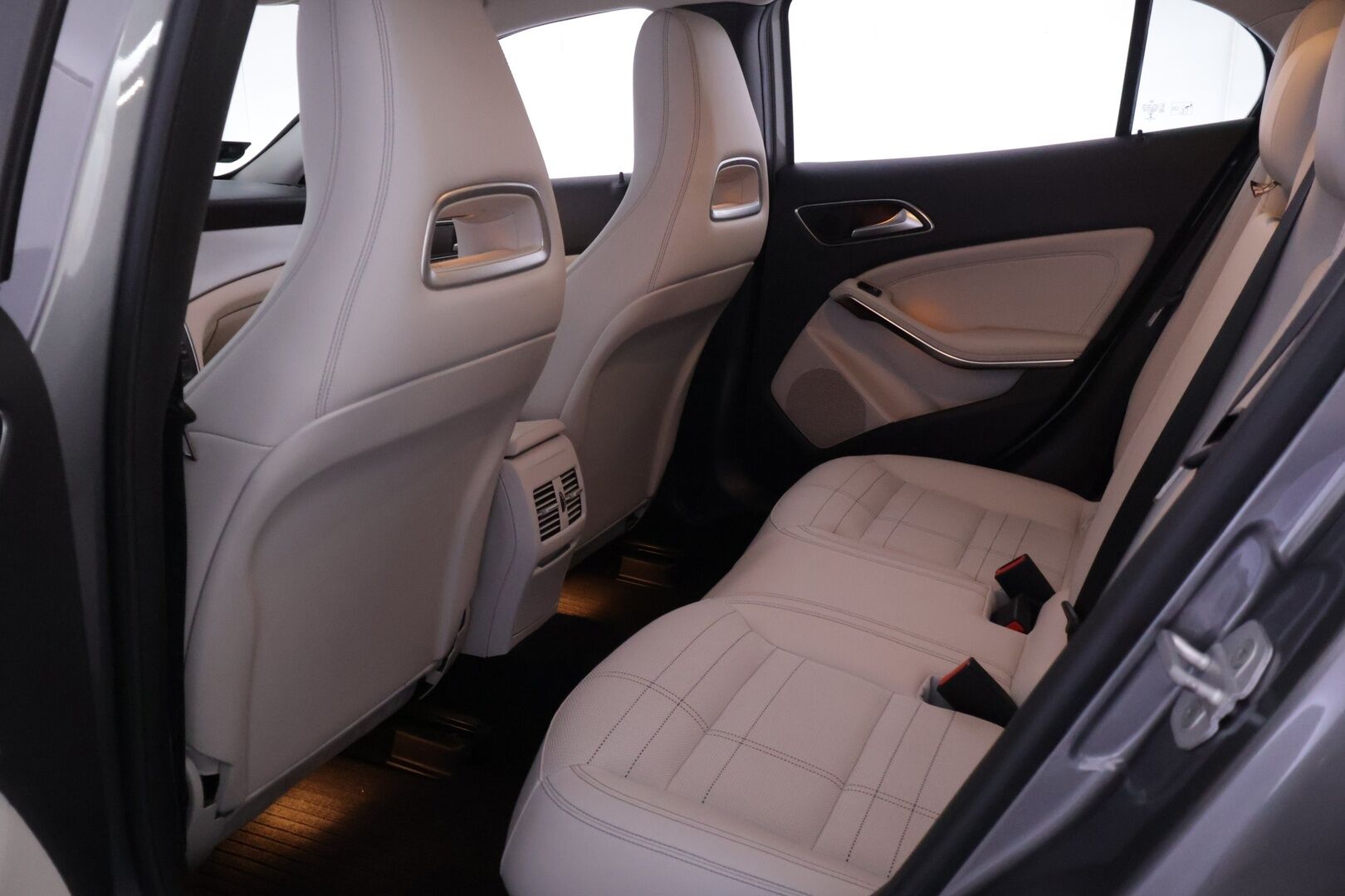 Mercedes-Benz GLA 2014 200 A Premium Business - Webasto | P-Kamera | Vakkari