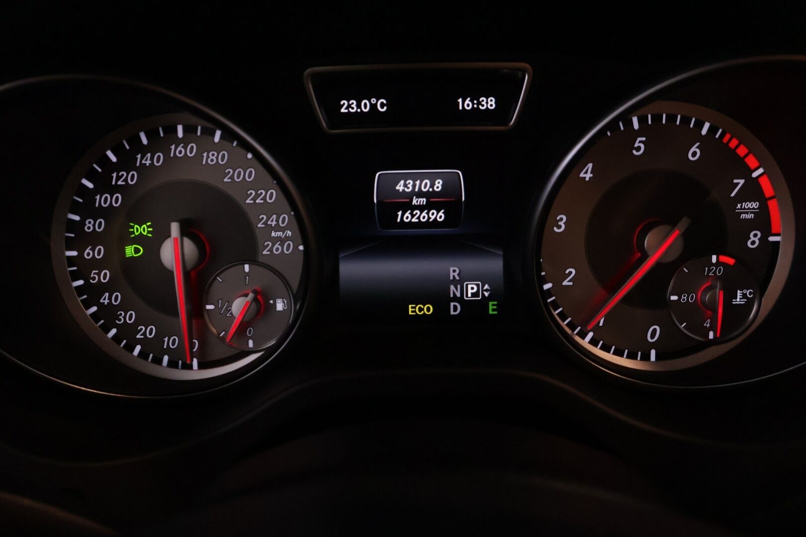 Mercedes-Benz GLA 2014 200 A Premium Business - Webasto | P-Kamera | Vakkari
