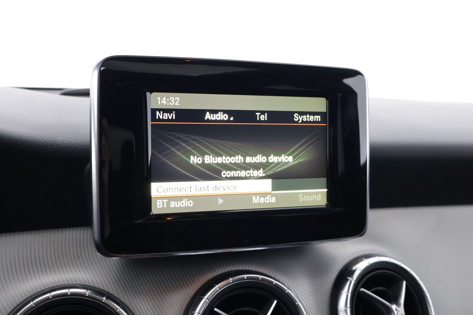 Mercedes-Benz CLA 2014 220 CDI Premium Business - | Vakkari | Kattoluukku | P.kamera | Puolinahkasisusta | Juuri huollettu! | Ei-adblue | 